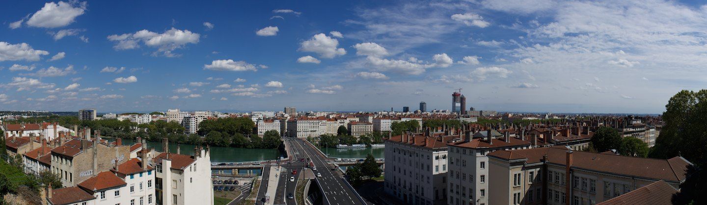 Lyon von oberhalb des Croix-Rousse-Tunnels