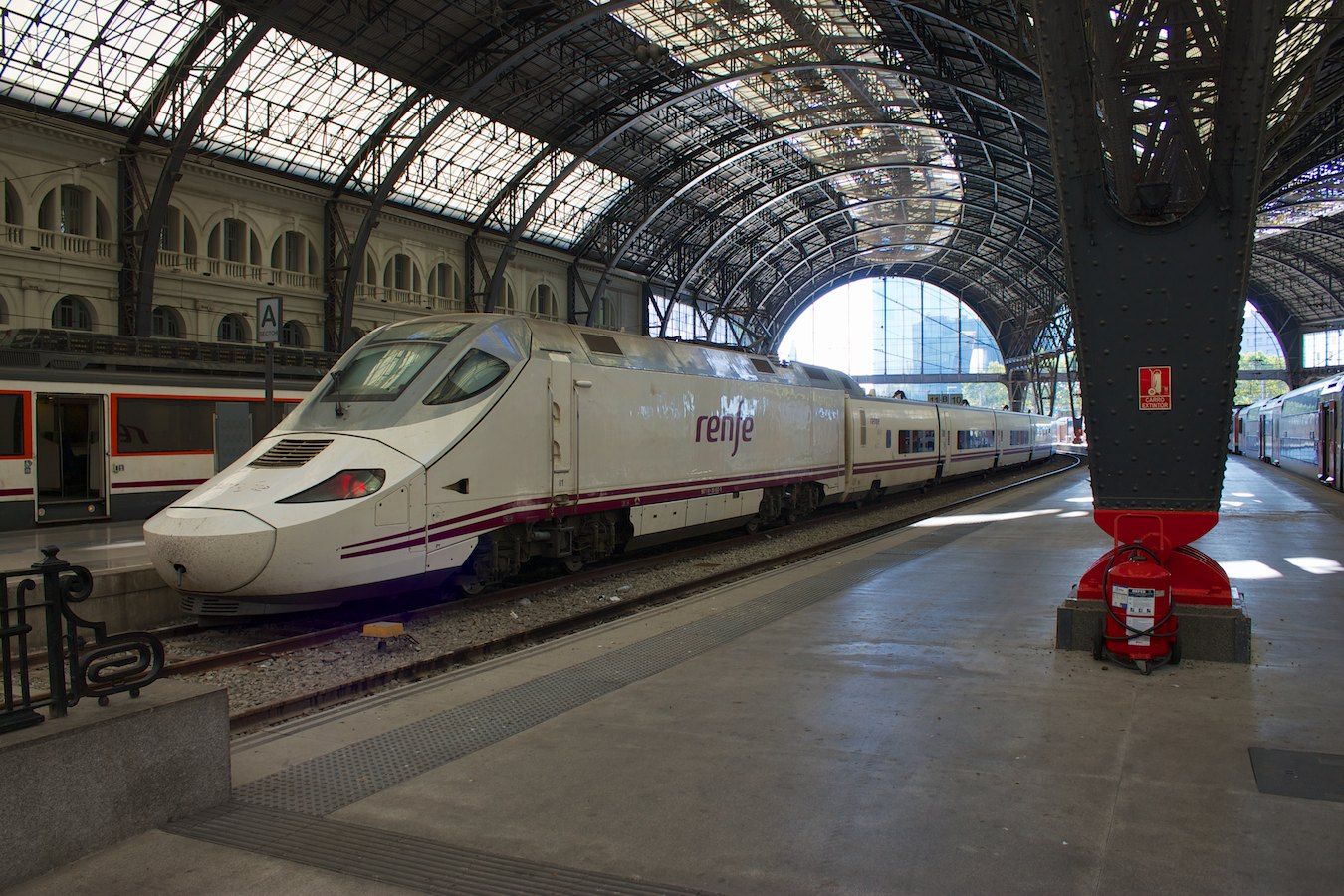 Alvia in der Estació França